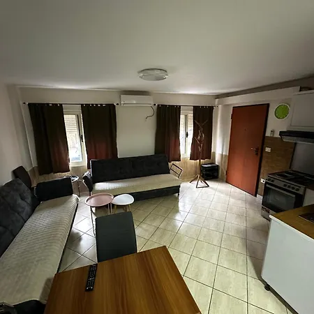 Cozy & Accessible Home, Just Like Yours! 아파트 *