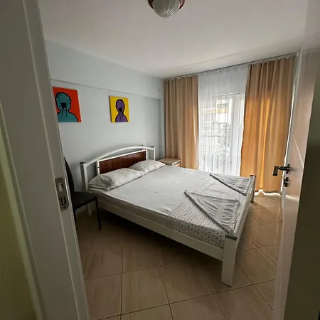 아파트 Cozy & Accessible Home, Just Like Yours! 골렘