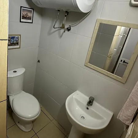 Cozy & Accessible Home, Just Like Yours! 아파트 골렘