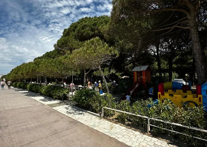 Cozy & Accessible Home, Just Like Yours! Appartamento Golem (Tirana)