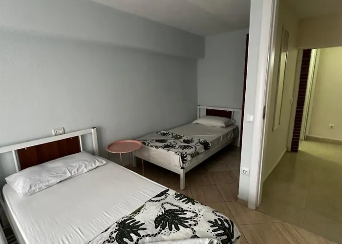 Cozy & Accessible Home, Just Like Yours! Apartman *
