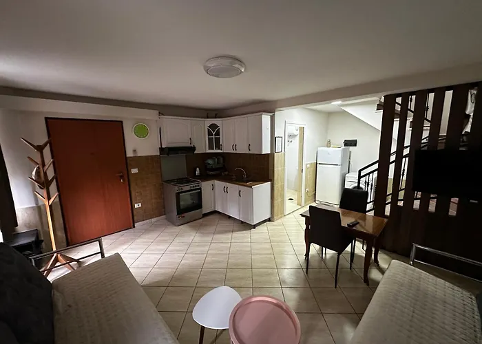 Apartment Cozy & Accessible Home, Just Like Yours! *