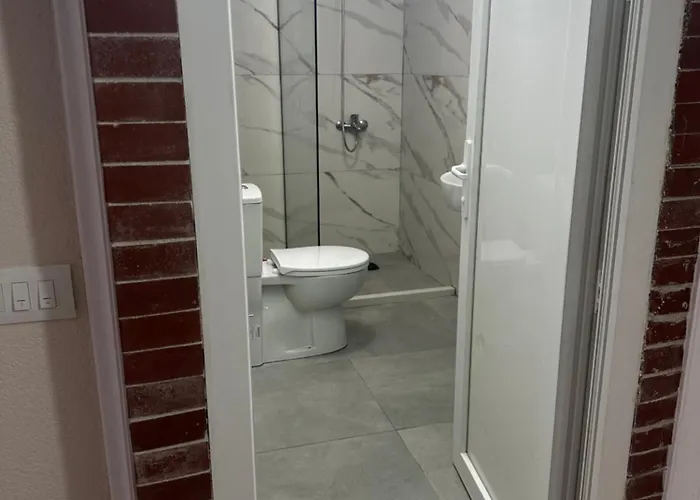Cozy & Accessible Home, Just Like Yours! * Golem (Tirana)